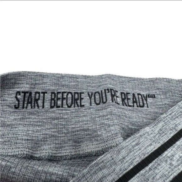 ❌CLEARANCE❌Fourlaps Aero Seamless Athletic Short 3” | Heather Grey | NEW/NWT☑️👟 - Picture 6 of 9